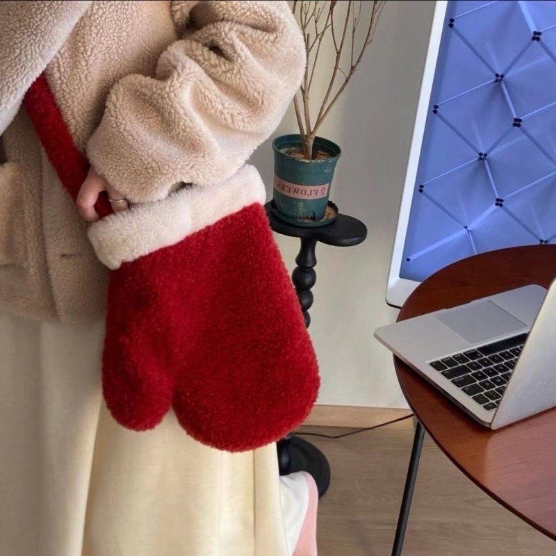 Women'S Red Accessories - Christmas Red Bag Cosplay Retro Fluffy